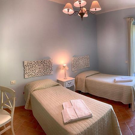 Casale Cardini Guest House Foiano Della Chiana Bagian luar foto