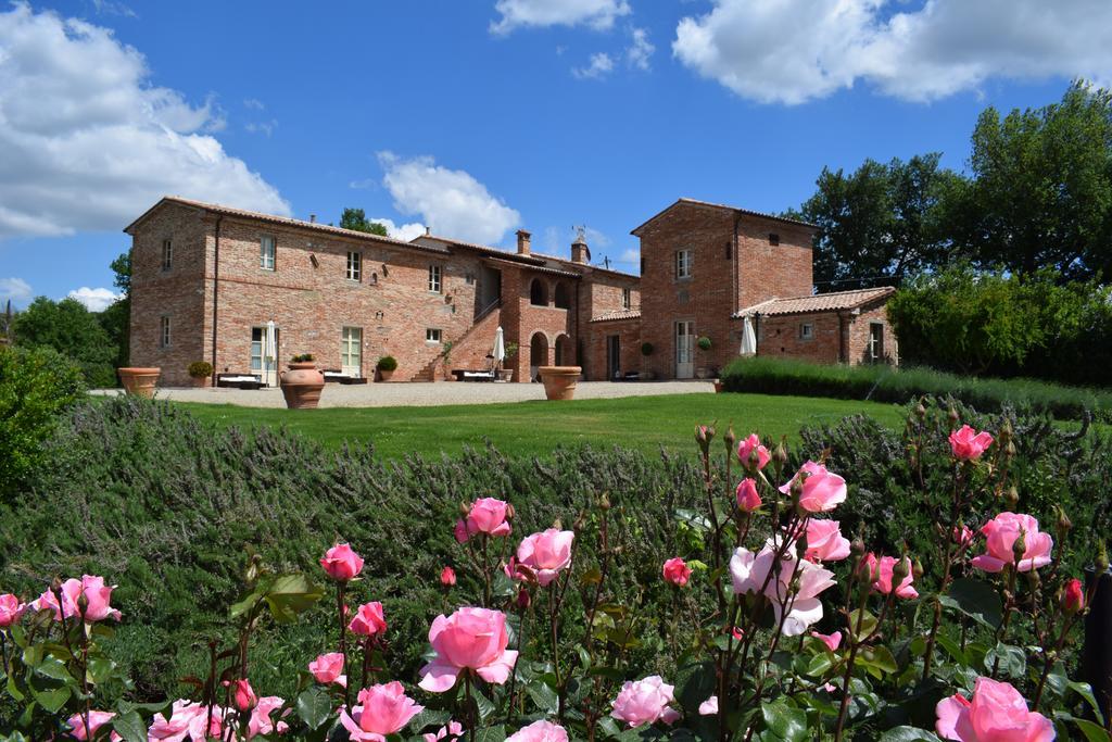 Casale Cardini Guest House Foiano Della Chiana Bagian luar foto