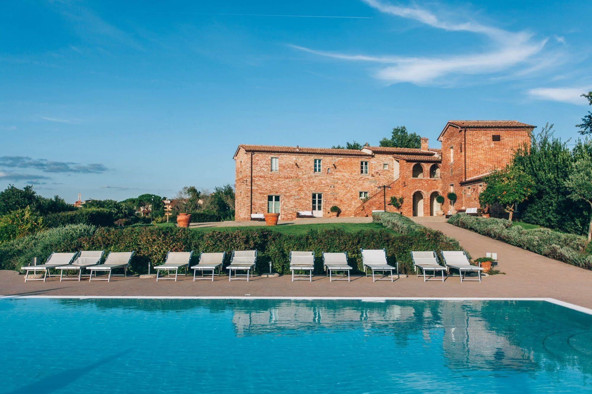Casale Cardini Guest House Foiano Della Chiana Bagian luar foto