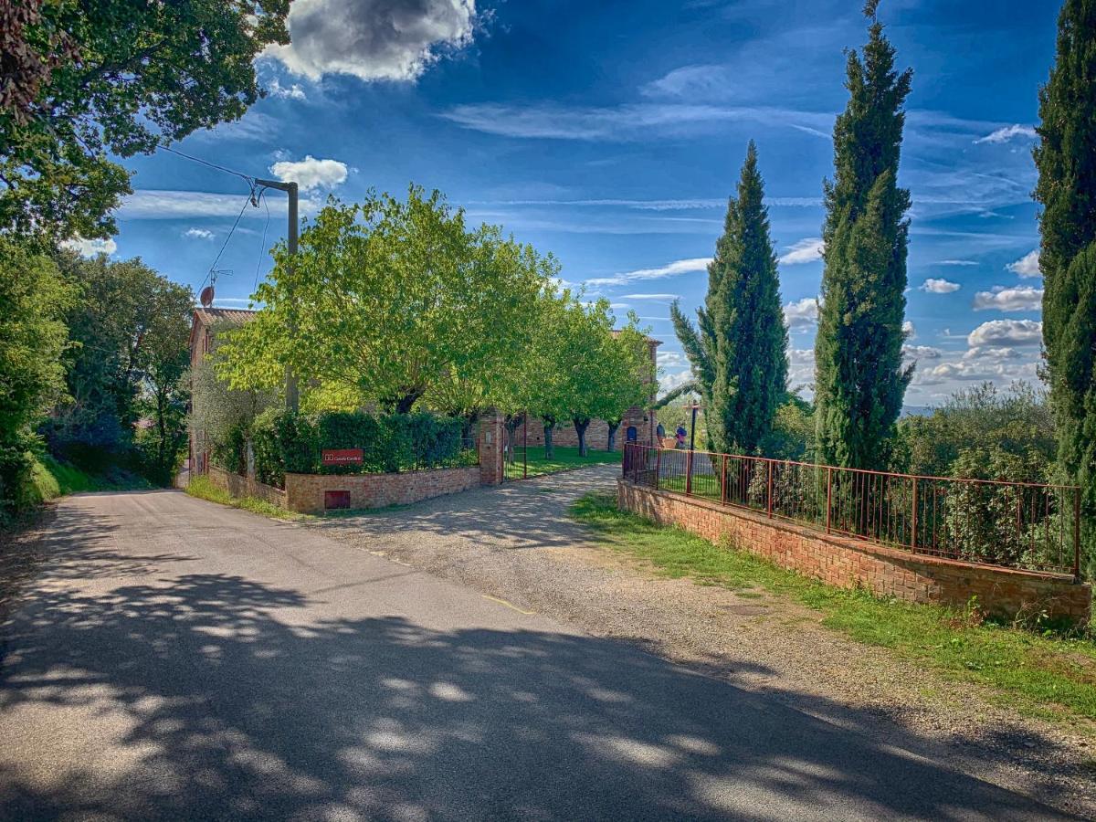 Casale Cardini Guest House Foiano Della Chiana Bagian luar foto