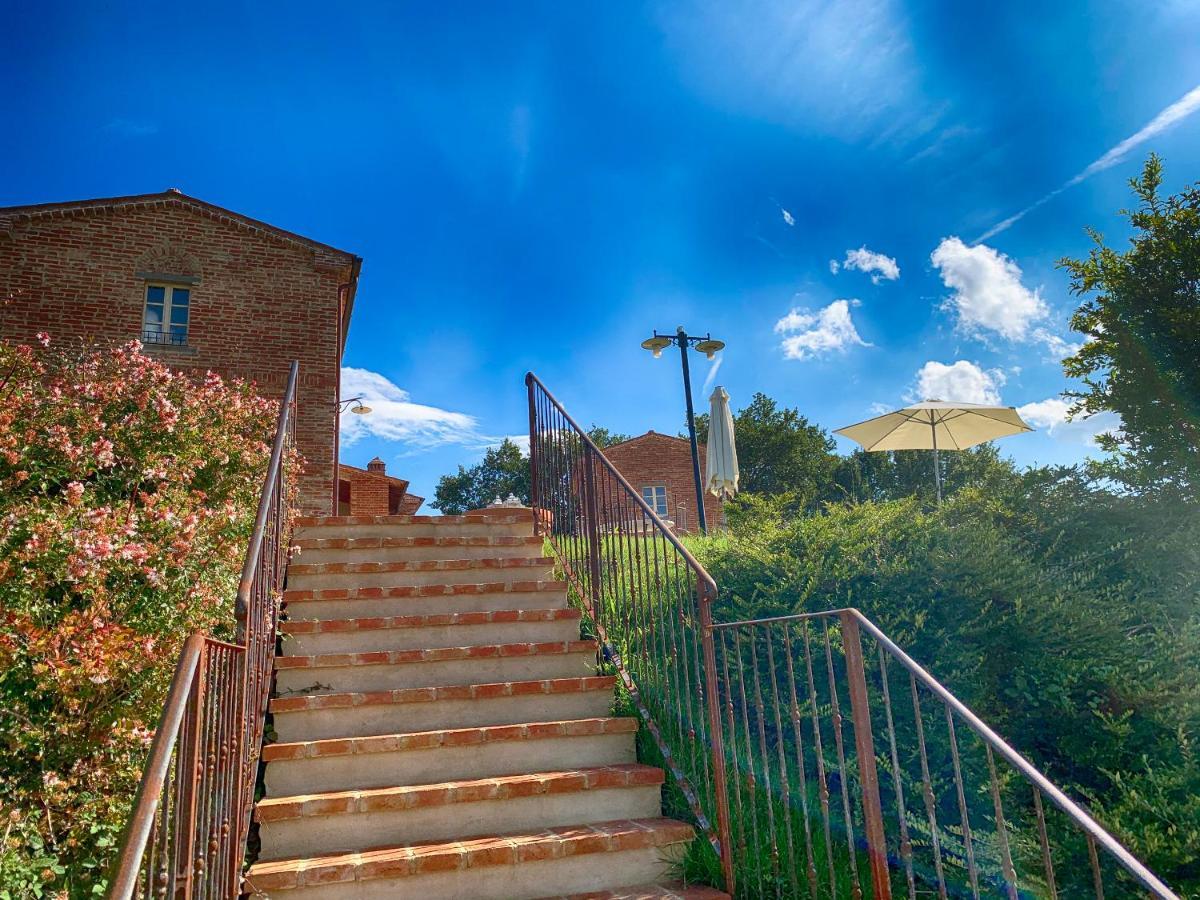 Casale Cardini Guest House Foiano Della Chiana Bagian luar foto