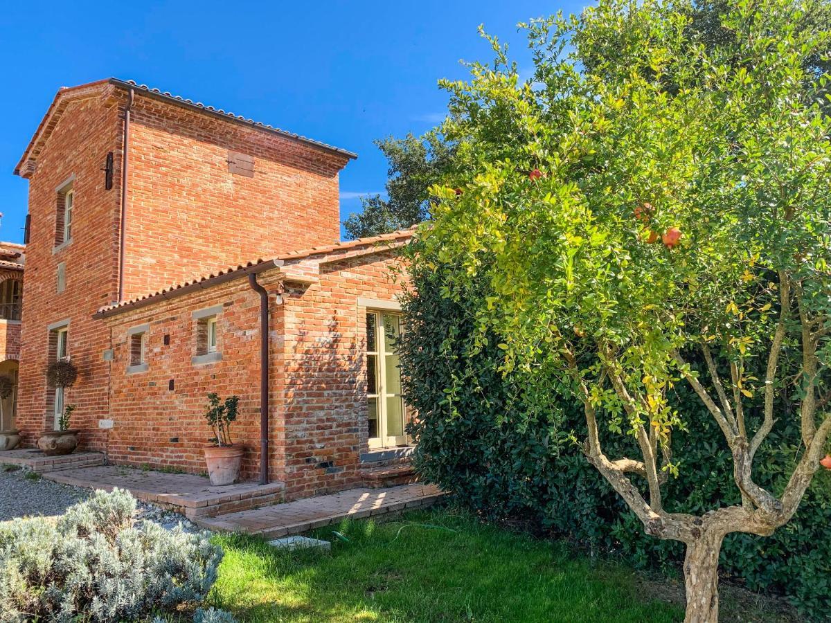Casale Cardini Guest House Foiano Della Chiana Bagian luar foto