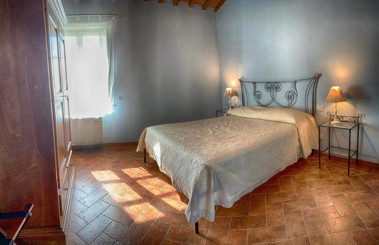 Casale Cardini Guest House Foiano Della Chiana Bagian luar foto