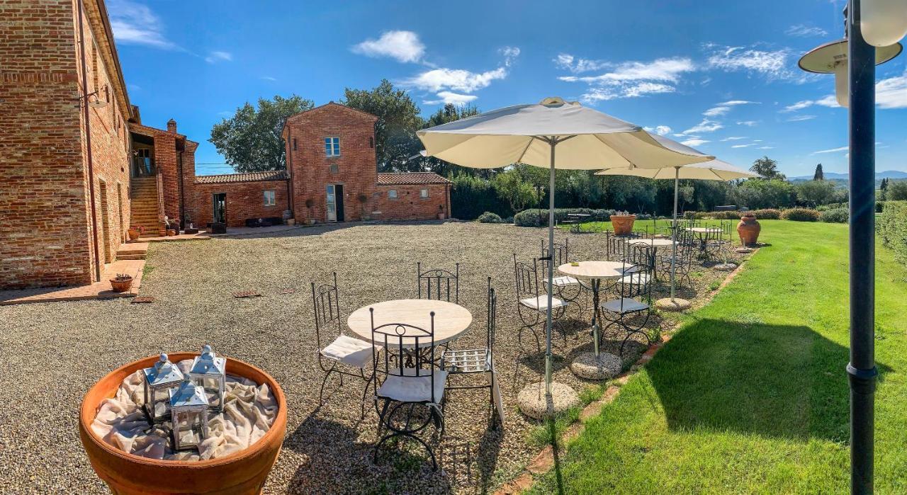 Casale Cardini Guest House Foiano Della Chiana Bagian luar foto