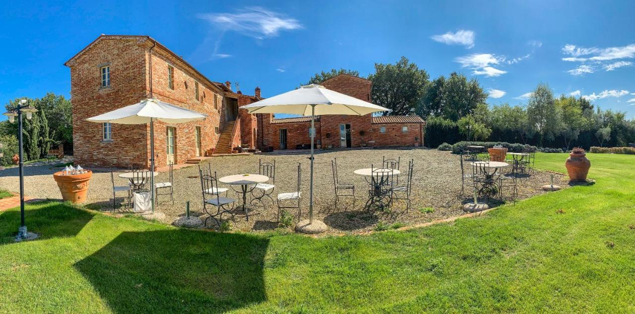 Casale Cardini Guest House Foiano Della Chiana Bagian luar foto