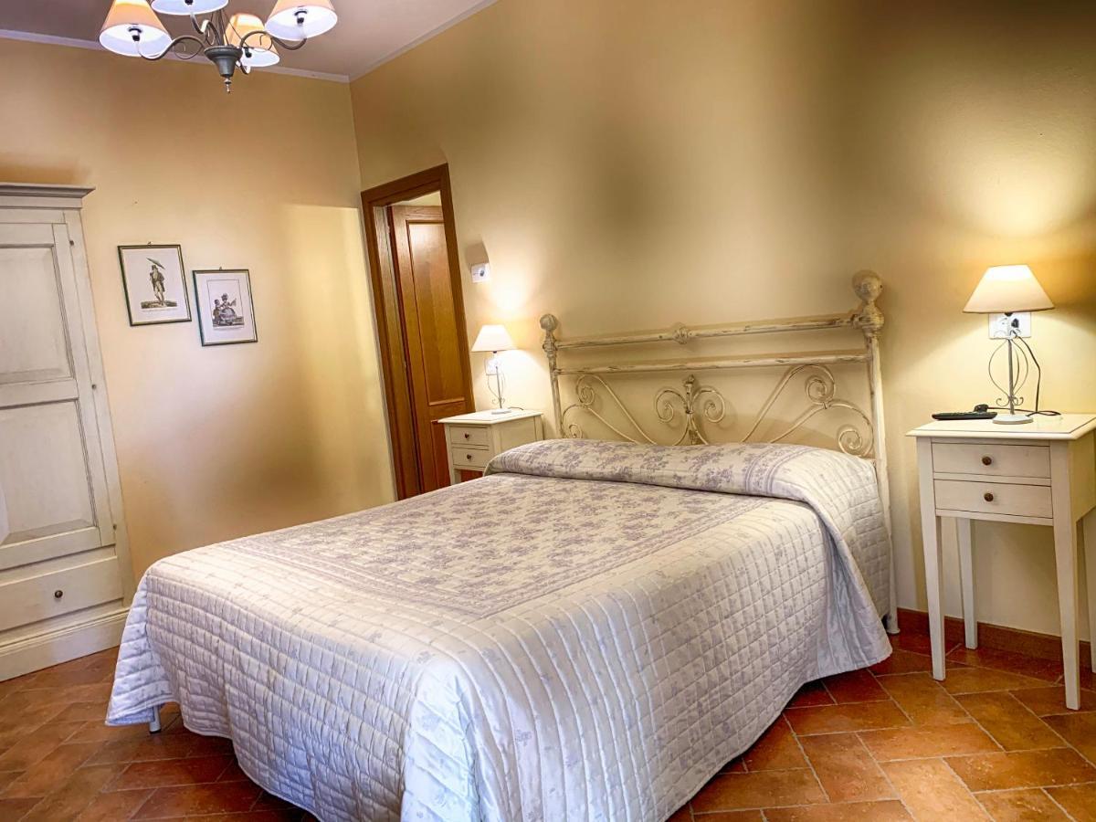 Casale Cardini Guest House Foiano Della Chiana Bagian luar foto