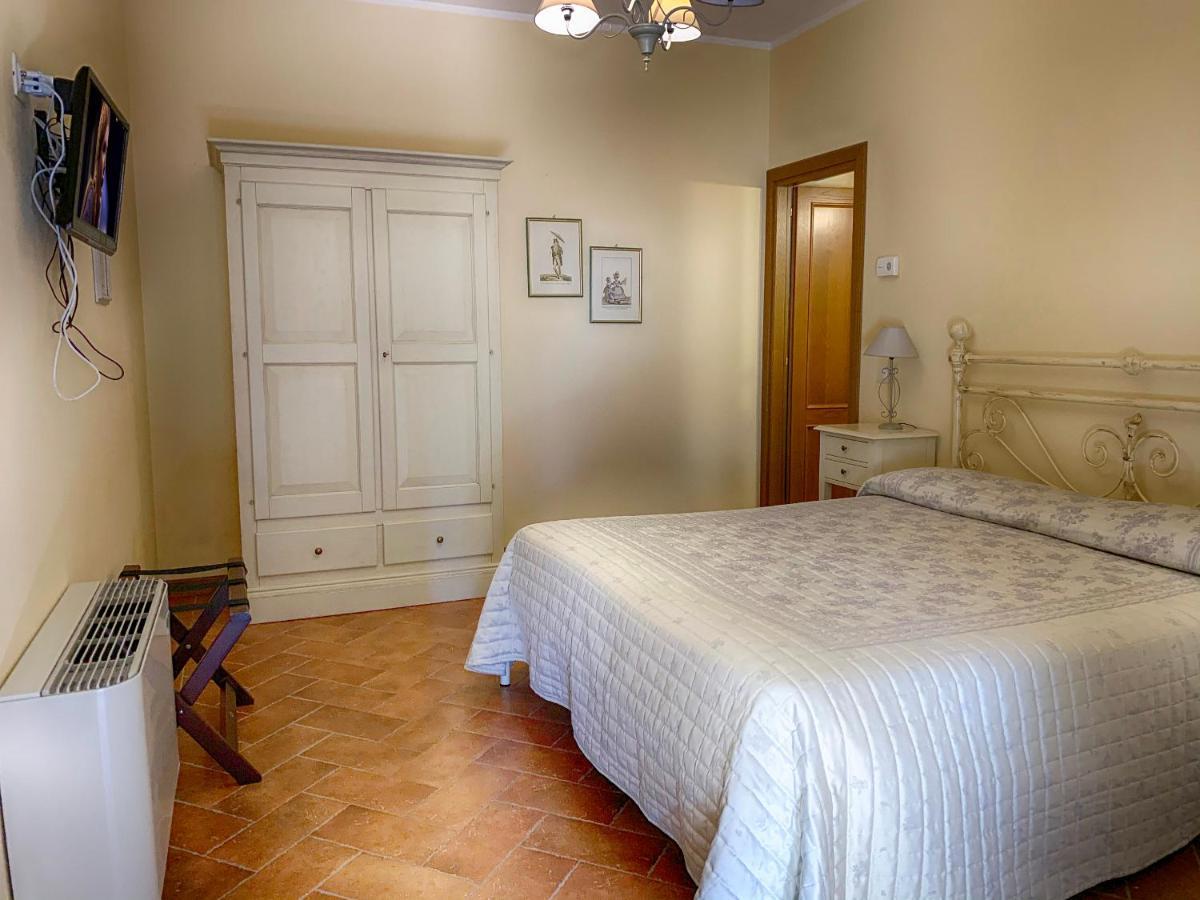 Casale Cardini Guest House Foiano Della Chiana Bagian luar foto