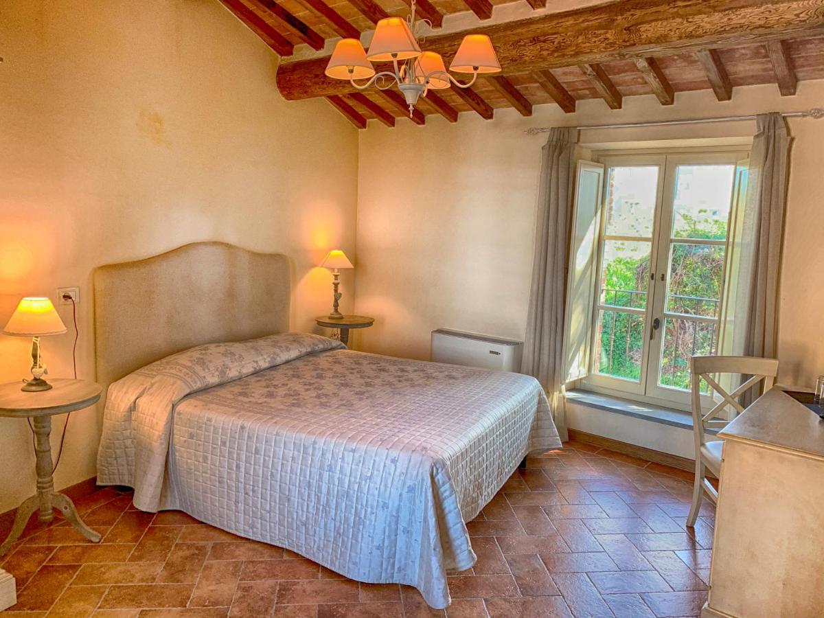Casale Cardini Guest House Foiano Della Chiana Bagian luar foto